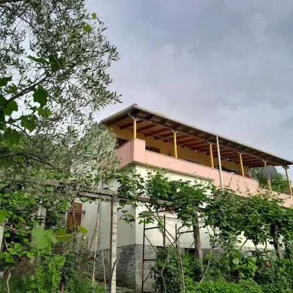 Libohovë에 위치한 호텔 Sara & Mateo Guesthouse