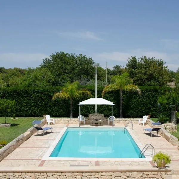 Antica Dimora Arancio Val Di Noto 10 minuti dal mare Free Parking, hotel em Rosolini