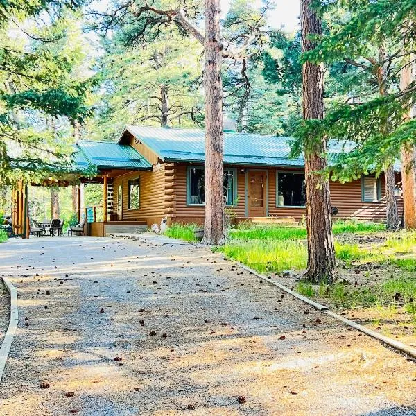Cozy Cabin on the Creek, hotel di Colorado City