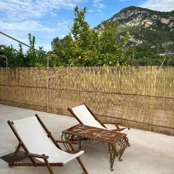 Kamena Home Apartment in Kamena Vourla, hotel in Kamena Vourla