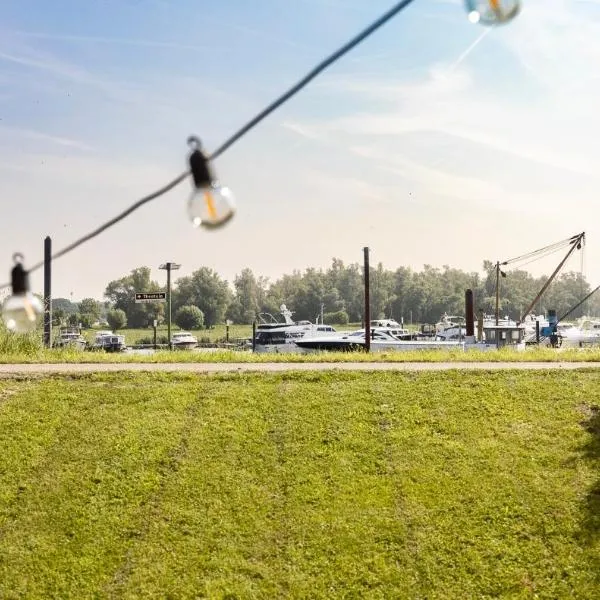 De Sleeuwijkerwaard, hotel v destinaci Sleeuwijk