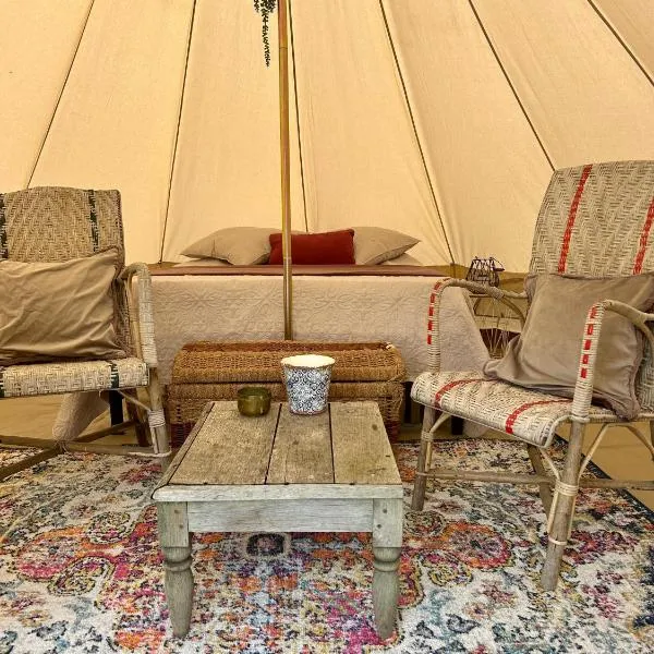 Chambre au jardin Tente de charme, hotel em Éguzon-Chantôme