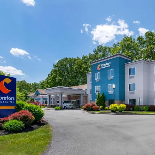 Comfort Inn & Suites Saratoga Springs, готель у місті Corinth