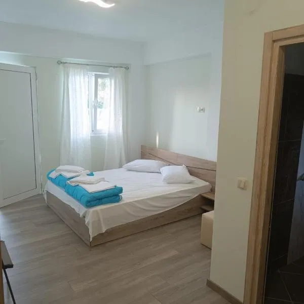 Oasis luxury apartments, hotel v destinaci Monastirákion