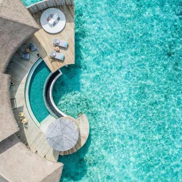 Intercontinental Maldives Maamunagau Resort with Club benefits - IHG Hotel, hotel en Raa Atoll