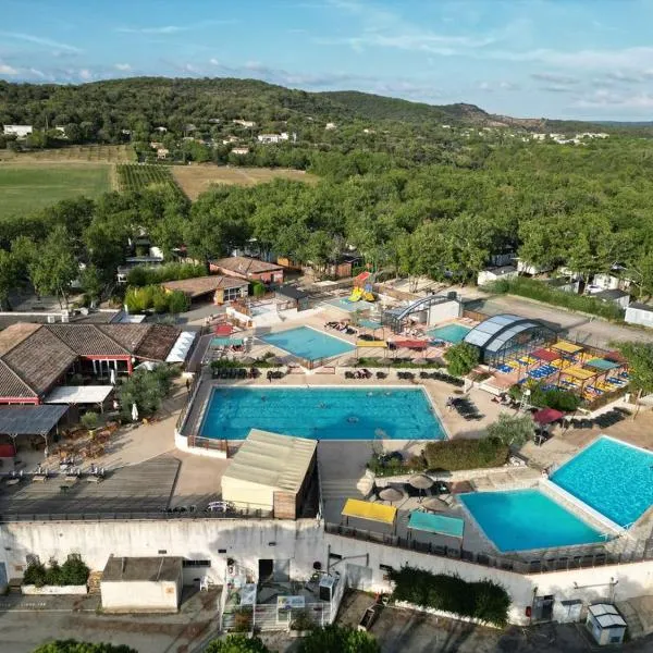 Mobil home climatisé 6pers. 3CH camping domaine de chaussy 5* Ardèche, hotel v destinaci Lagorce