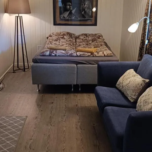 Sokkelleilighet rett ved Saltstraumen, hotel v destinaci Bodø