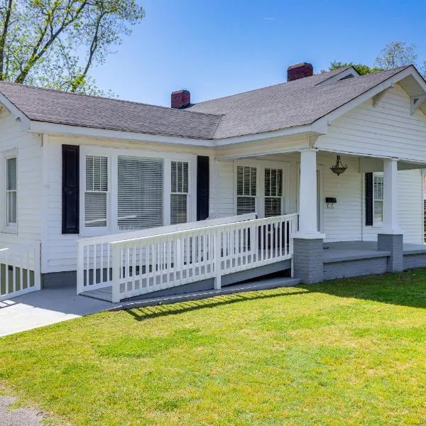 Main Street Home 1 Mile to Callaway Gardens, hotel in Warm Springs