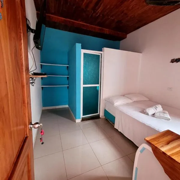 Hotel Zona Libre Capurganá - Cerca a la playa y el muelle, hotel in Acandí