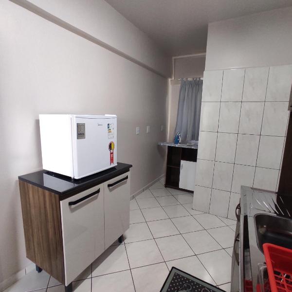 Apartamento com mobília nova 302 - Foto 4
