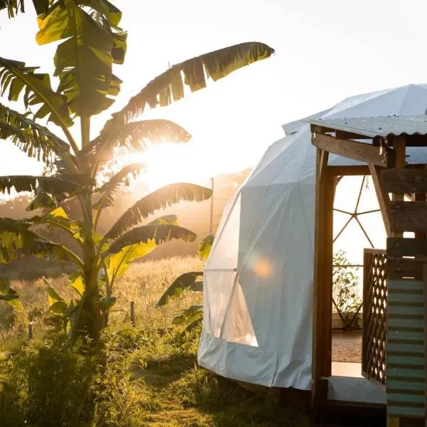 Noosa Air Element Dome - Simply Stunning Views, hotel v destinaci Cootharaba