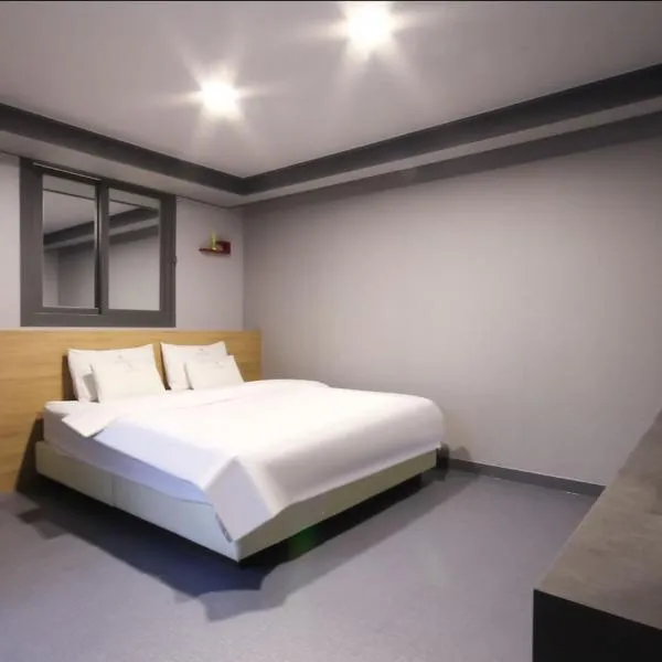 Amor Hotel Gimhae, hótel í Gimhae