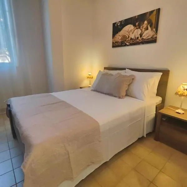 Laurel LK Apt in Kremasti near Airport Rhodes, hotel v destinaci Kremasti