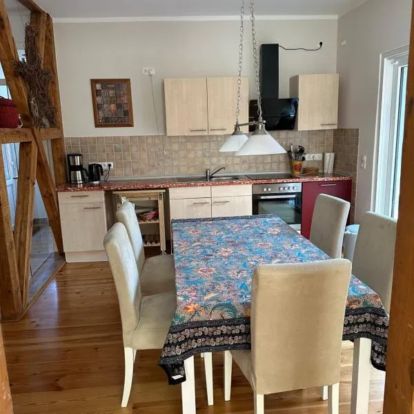 Ferienwohnung Mathilda, hotel in Waren