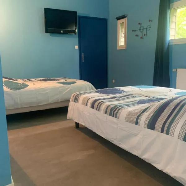 Chambre Azur, hotel v destinaci Tournehem
