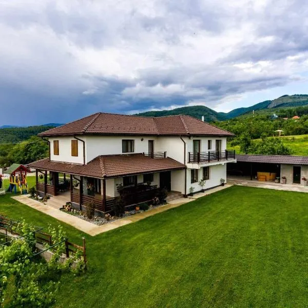 Agropensiunea DarDen, hotel v destinaci Baia de Fier