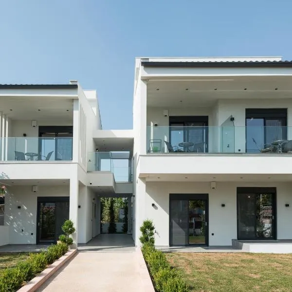 Mulberry Suites, hotel v destinaci Paralia Dionysiou