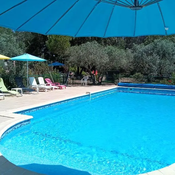 la Farigoulette, hotel v destinaci Lorgues