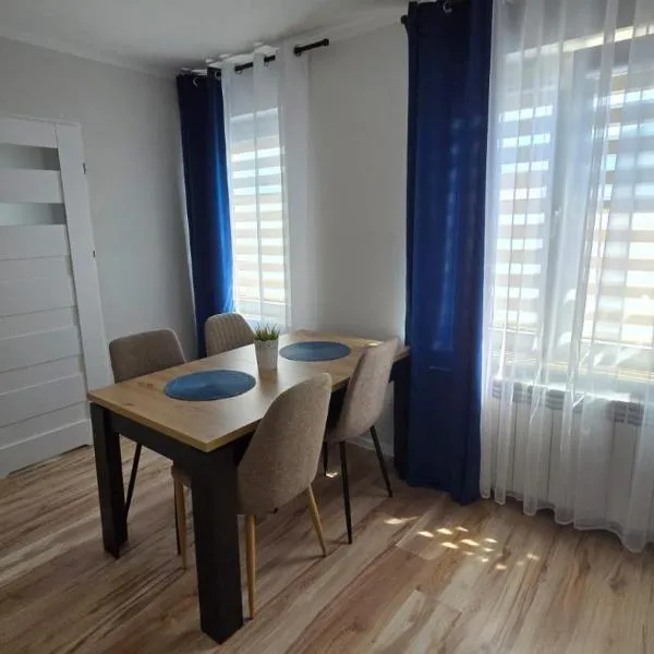 SKY BLUE LOQUS Studia i Apartmenty, viešbutis mieste Cierszewo