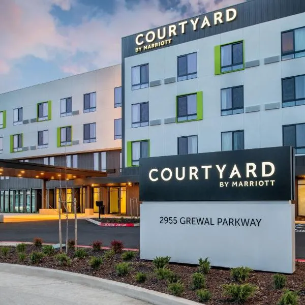 Courtyard by Marriott Modesto North, hotel in Modesto