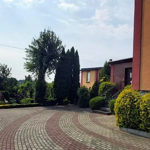 Dom Pod Gruszą, hotel v destinaci Chmielno