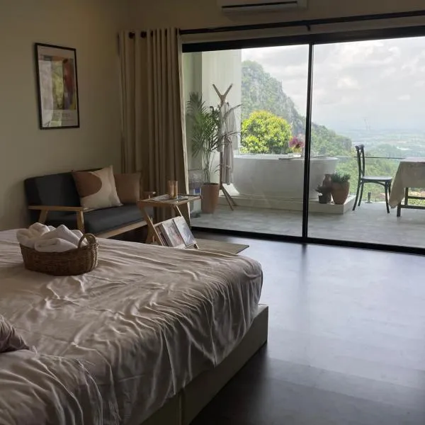 Layo Homestay, hotel v destinaci Ban Pha Mi