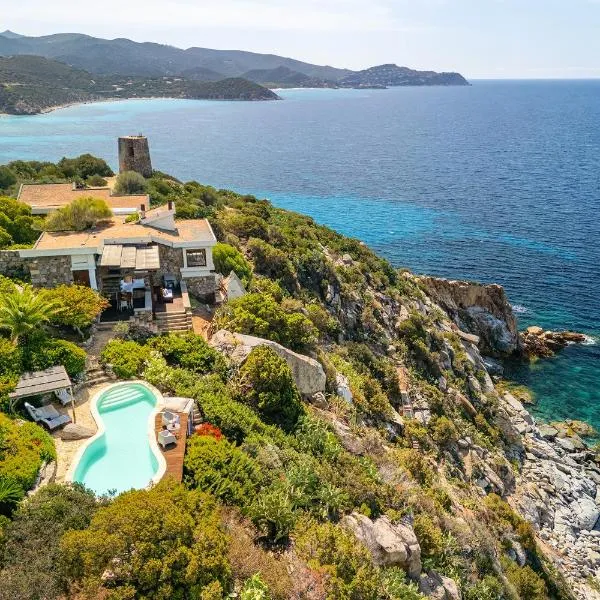 Villa di Cala Regina, Maison de charme, hotel en Quartu SantʼElena