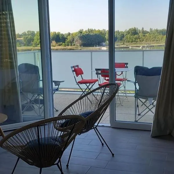 Appartement climatisé au coeur de la Provence lac et parcs d'attractions 10mn Avignon – hotel w mieście Monteux