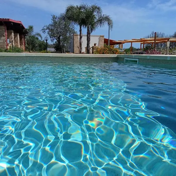 Ugento Country Cottage - Villa con Piscina 10 posti - Salento, hotell i Ugento