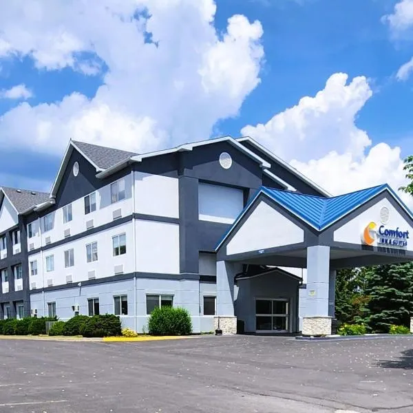Comfort Inn & Suites Liverpool - Syracuse, hotel v destinaci Brewerton