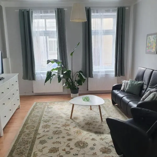 Große, familienfreundliche Ferienwohnung, ruhig im Zentrum von Güstrow, hotel v destinaci Güstrow