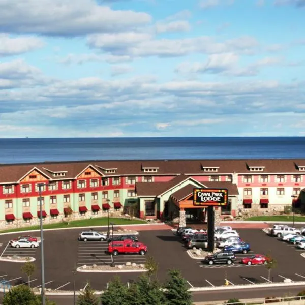 Canal Park Lodge, hótel í Duluth