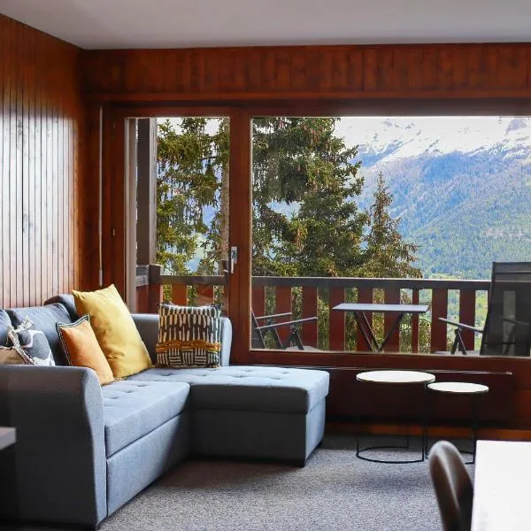 Cosy studio for 4 near ski lift, HAMEAU C13, hotel a Les Collons