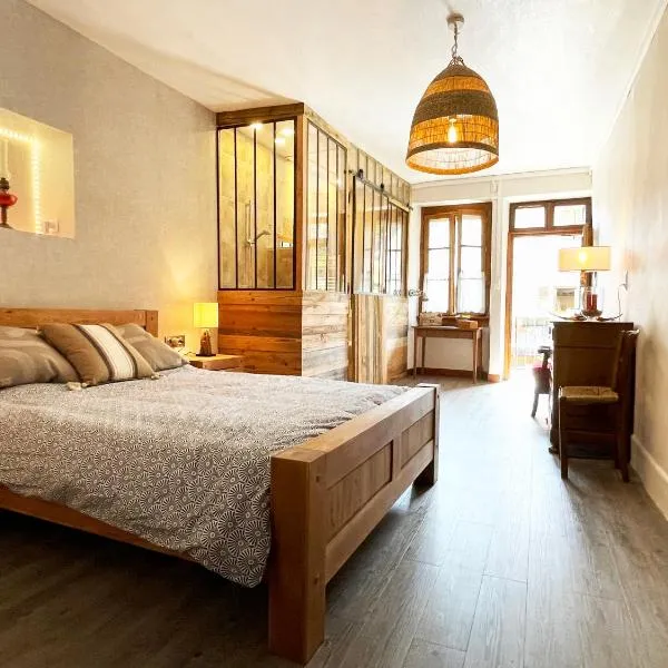 Chambres d'hôtes avec entrée privative au calme dans maison de village, hotel v destinácii Saint-Jorioz