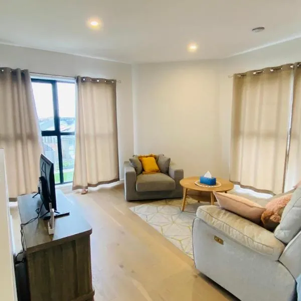 New 3 Bedroom Town House on Clyde, hotel v destinaci Clyde