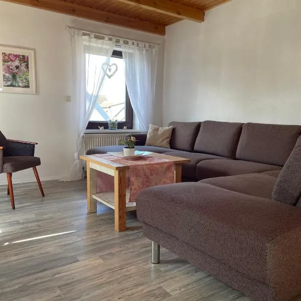 Ferienwohnung Dachgeschoss, hotel v destinaci Wusterhusen