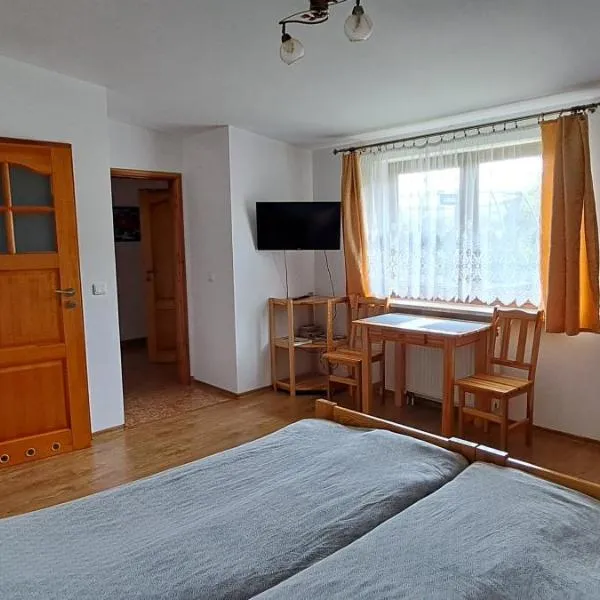 Domek letniskowy Smreczyny Bobra, hotel v destinaci Jeziorko