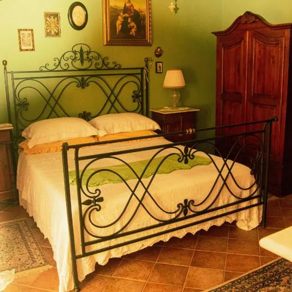 Ludy suite house, hotel v destinaci Augusta