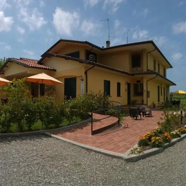 Cecco di Nara, hotel in Massarosa