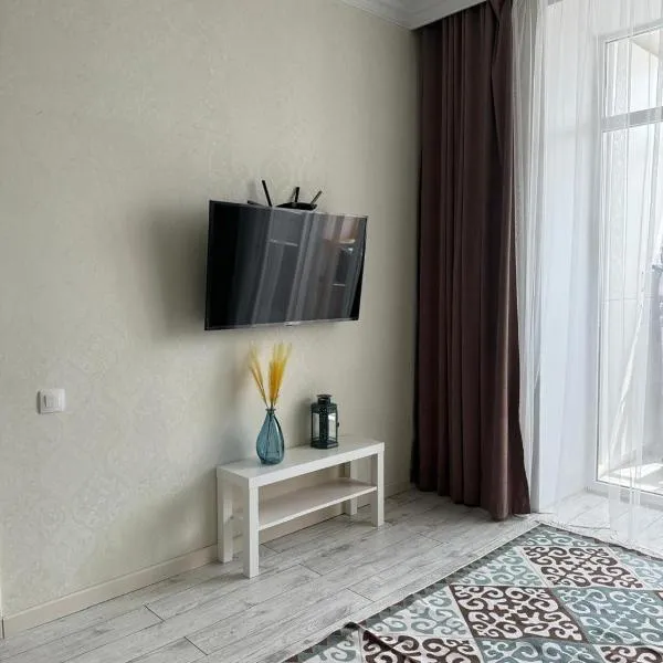 A-Six Apartment ЖК "Новый Степной", hotel in Karagandy