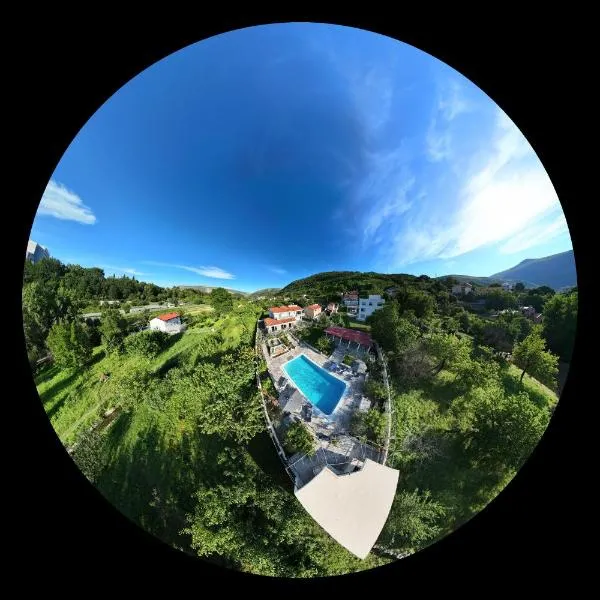 Pool House Maslina, hotel di Mostar