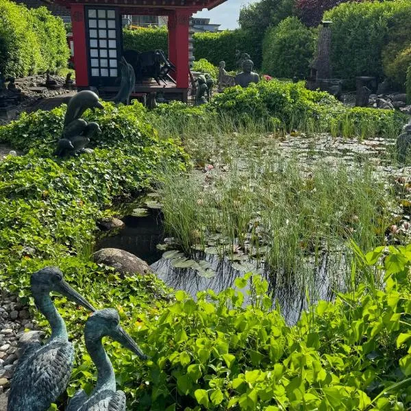 Asian Garden - Das Ferienhaus – hotel w mieście Lohmar