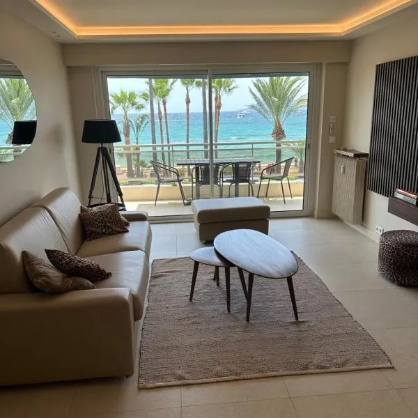 Face à la mer, luxueux appartement sur la prestigieuse et mythique croisette, Hotel in Cannes