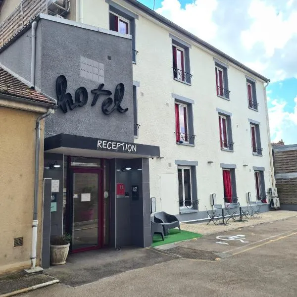 Logis Hôtel du Cirque Troyes centre historique, hotel em Dierrey-Saint-Julien