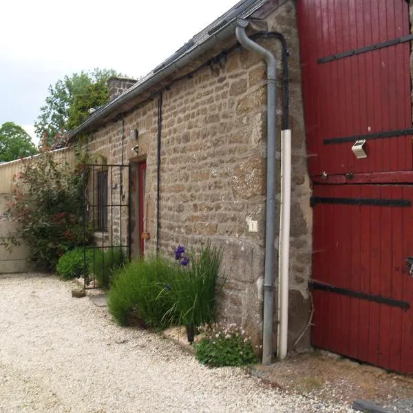 1 Le Petit Bure, hotel v destinaci Couesmes-vauce