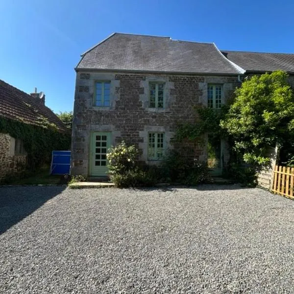 chambre d'hote a la ferme – hotel w mieście Lengronne
