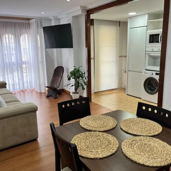 Piso acogedor y céntrico, hotel v destinaci Santoña