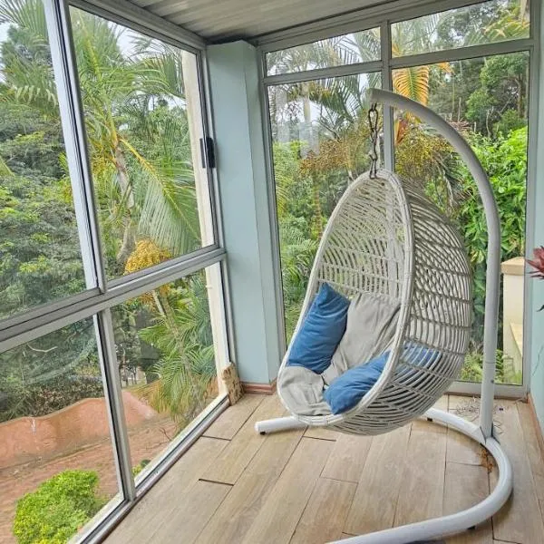 Family Home with Entertainment Area, hotel in Westville