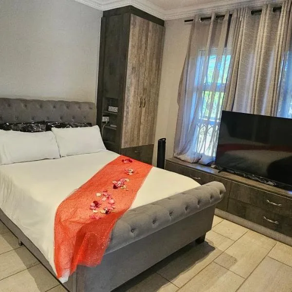 Romantic home for Couple retreats, hotel u gradu 'Westville'
