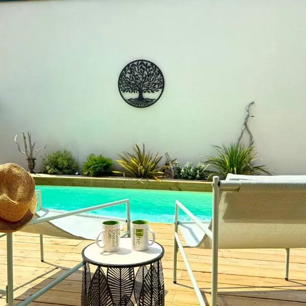 DAYA LODGE., hotel in LʼIsle-sur-la-Sorgue